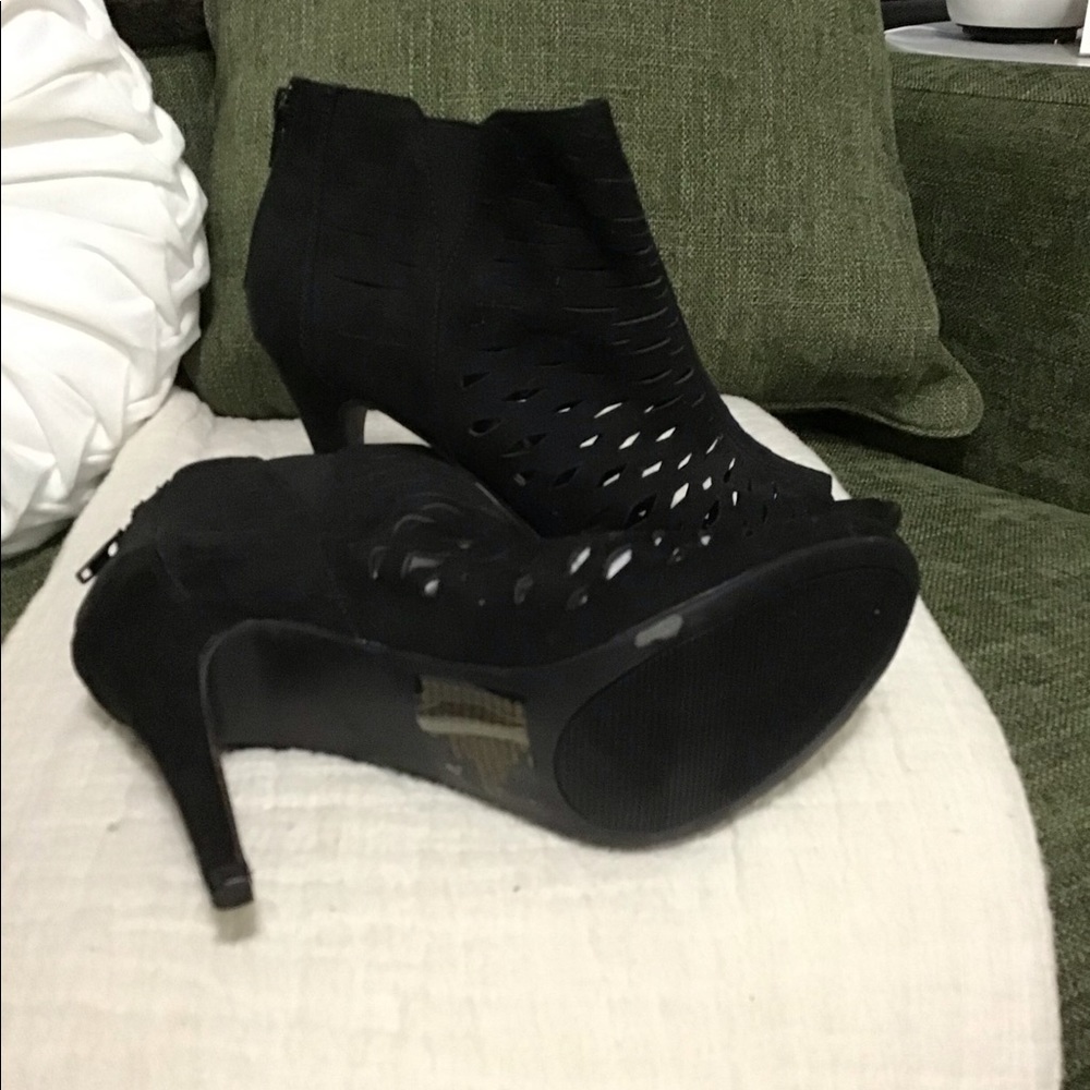 4 inch thin heels with slits, open toe.